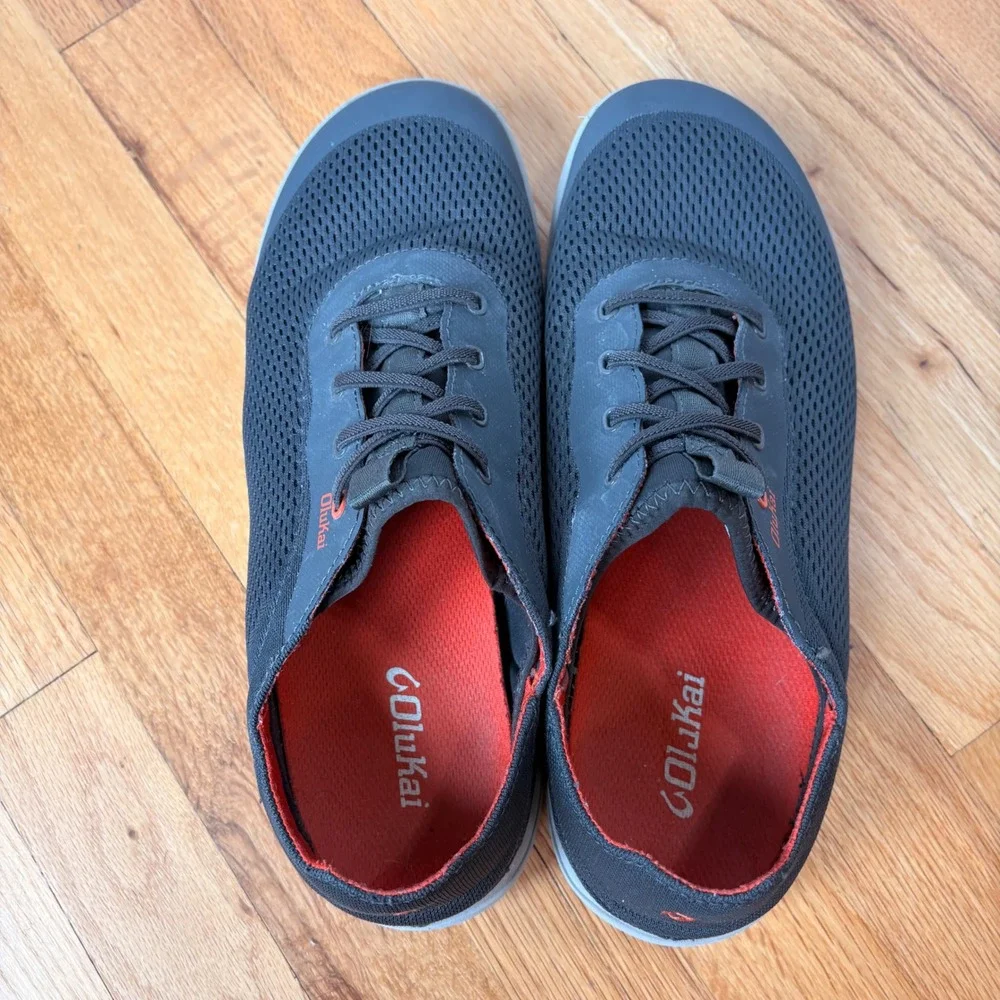 OluKai Moku Pae Mens 10 Dark Grey Red Mesh Boat Shoes Sneakers 10472-4EKZ